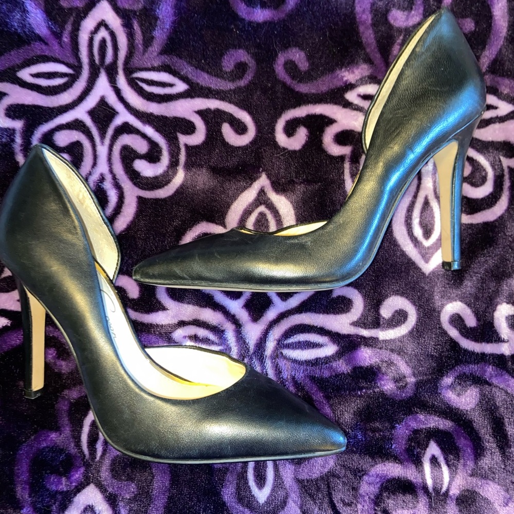 Black Jessica Simpson pumps